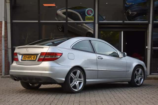 Mercedes-Benz CLC (2009) thumbnail 4