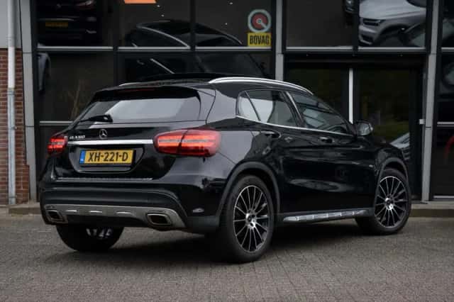 Mercedes-Benz GLA (2018) thumbnail 6