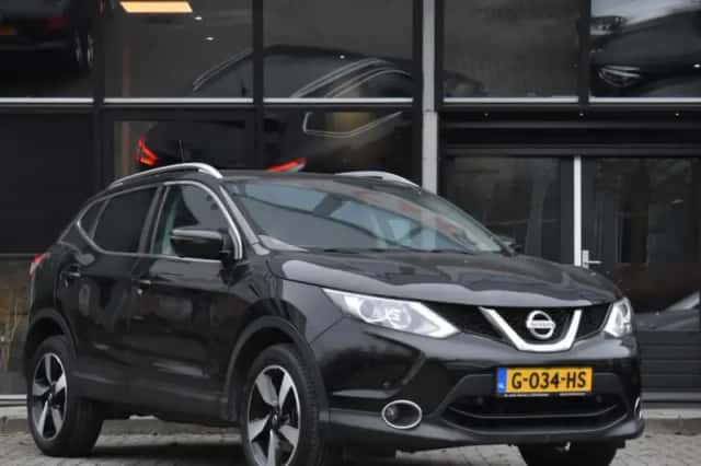 Nissan Qashqai (2015) thumbnail 1