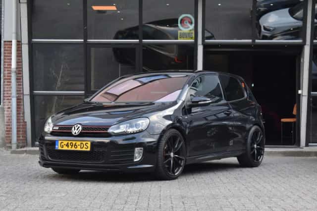 Volkswagen Golf (2011) thumbnail 3