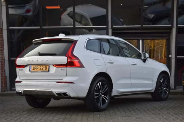 Volvo XC60 (2020) thumbnail 6