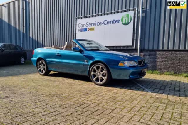 Volvo C70 (2002) thumbnail 1
