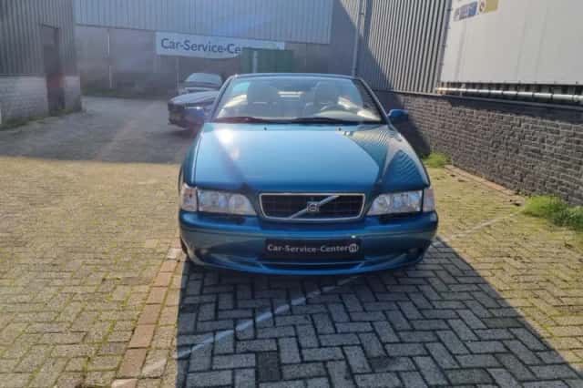 Volvo C70 (2002) thumbnail 6