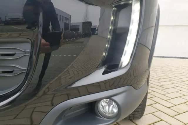 Citroën C4 (2014) thumbnail 3