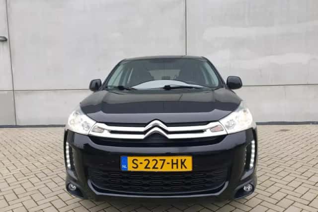 Citroën C4 (2014) thumbnail 5