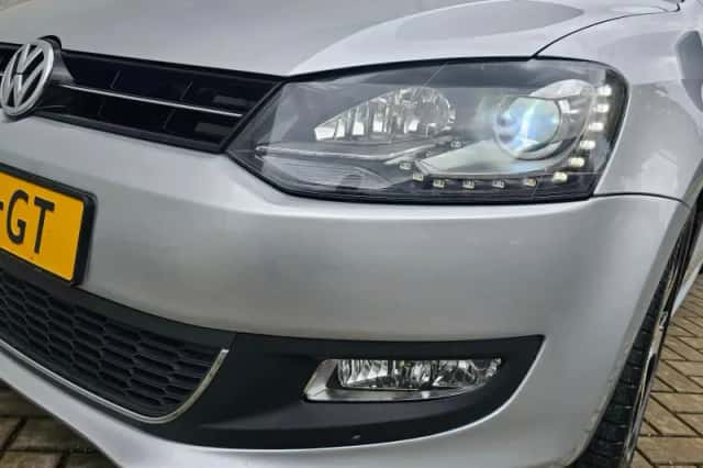 Volkswagen Polo (2012) thumbnail 5