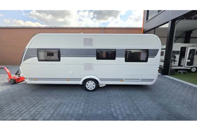 Hobby De Luxe (2024) thumbnail 3
