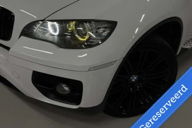 BMW X6 (2011) thumbnail 2