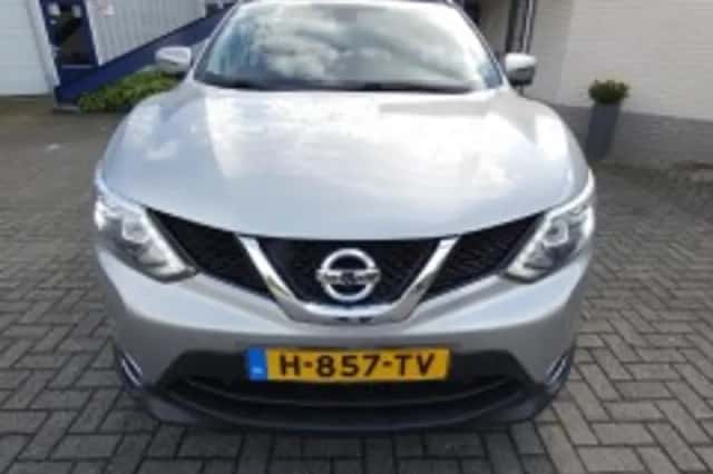 Nissan Qashqai (2016) thumbnail 3