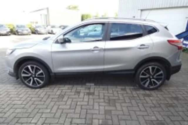 Nissan Qashqai (2016) thumbnail 4