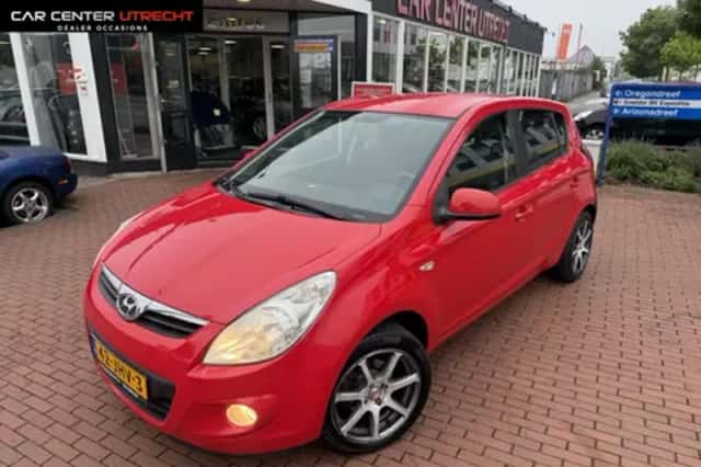 Peugeot 207 (2009) thumbnail 6