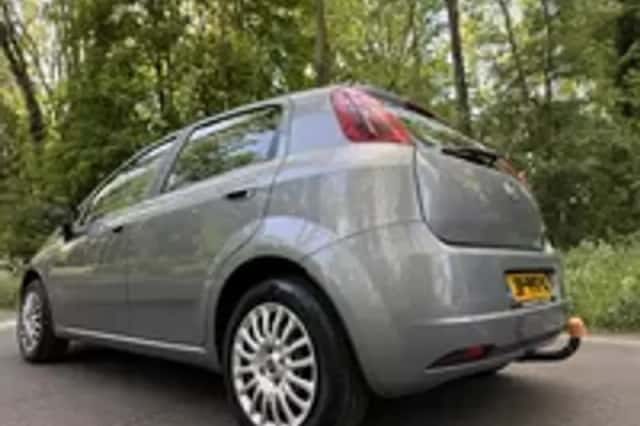Fiat Punto (2009) thumbnail 2