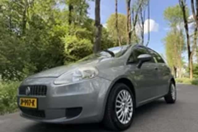 Fiat Punto (2009) thumbnail 4