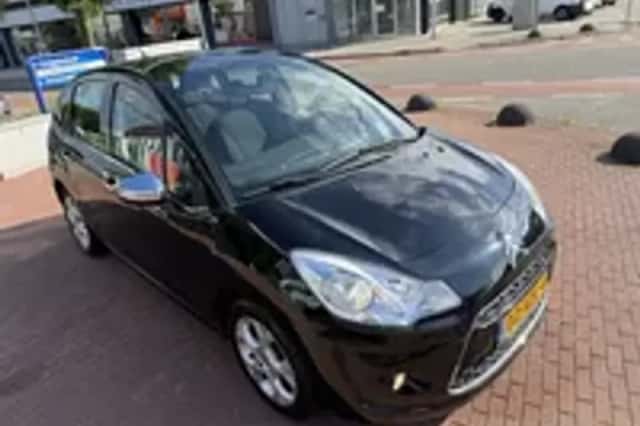 Citroën C3 (2012) thumbnail 2