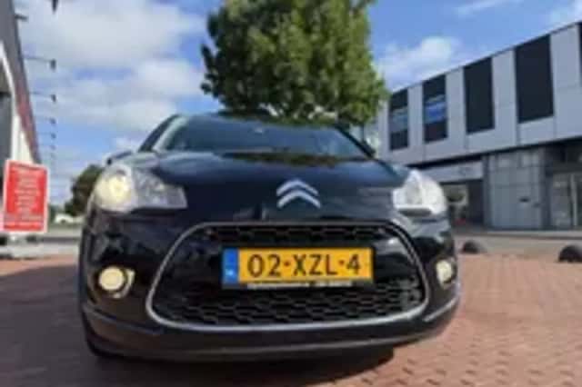 Citroën C3 (2012) thumbnail 3