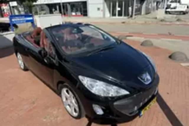 Peugeot 308 (2010) thumbnail 4