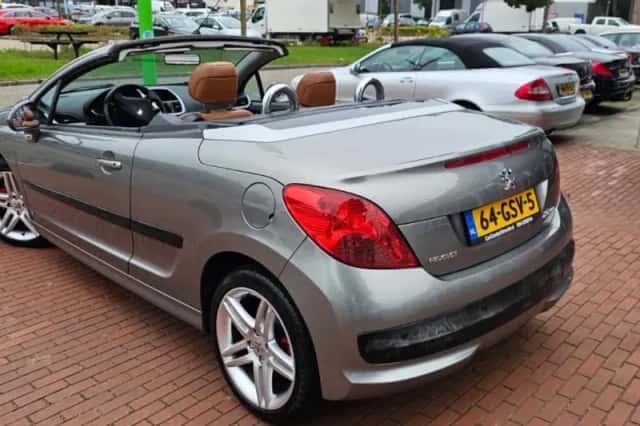 Peugeot 207 (2008) thumbnail 3