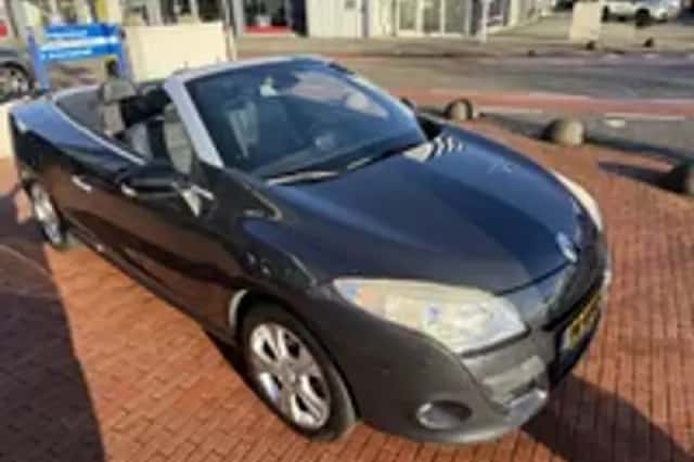 Renault Mégane (2011) thumbnail 4