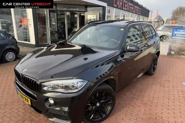 BMW X5 (2017) thumbnail 1