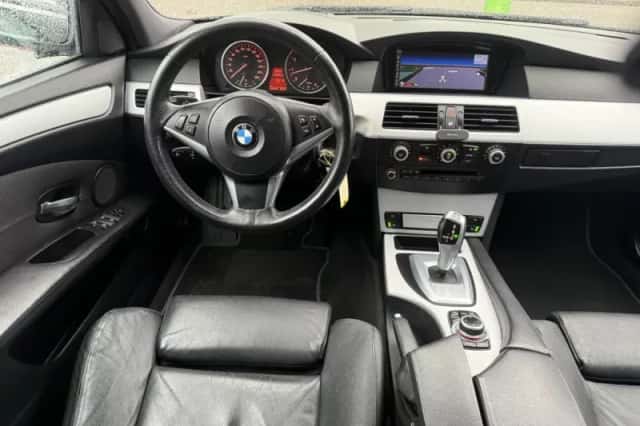 BMW 5-Serie (2009) thumbnail 6