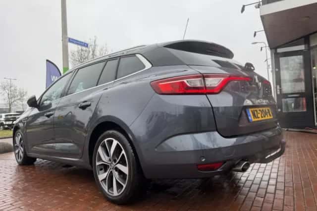 Renault Mégane (2017) thumbnail 3