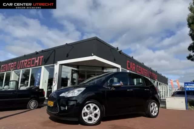 Ford Focus (2012) thumbnail 3