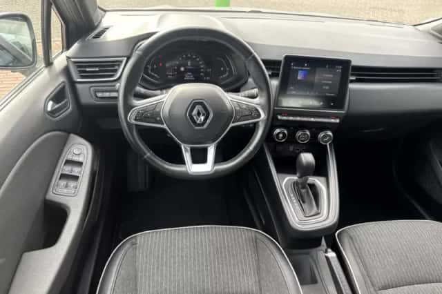 Renault Clio (2021) thumbnail 3