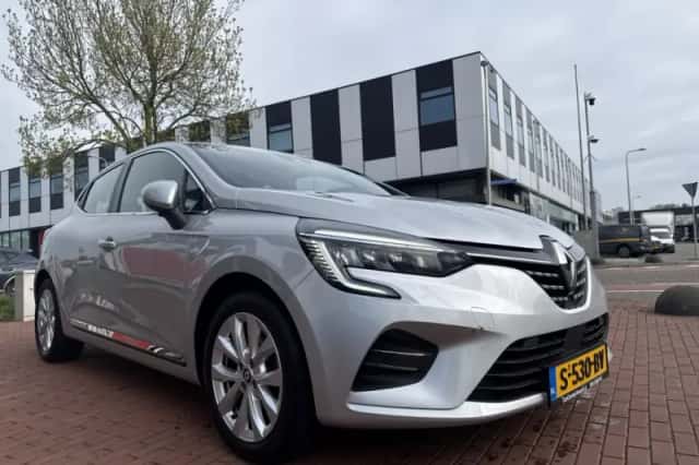 Renault Clio (2021) thumbnail 6