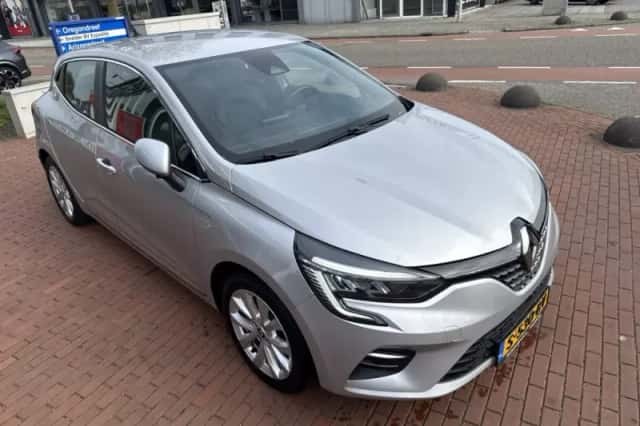 Renault Clio (2021) thumbnail 6