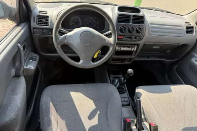 Suzuki Ignis (2001) thumbnail 2