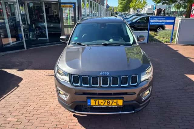 Jeep Compass (2018) thumbnail 5