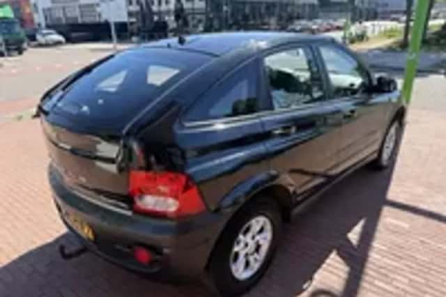 SsangYong Actyon (2008) thumbnail 3