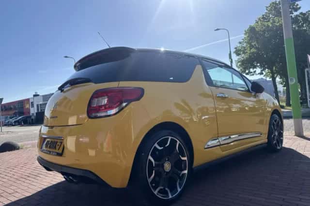 Citroën DS3 (2011) thumbnail 6