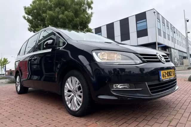 Volkswagen Sharan (2011) thumbnail 6