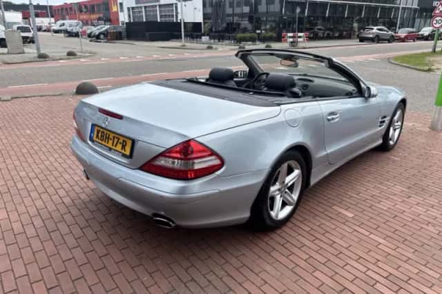 Mercedes-Benz SL-Klasse (2006) thumbnail 4