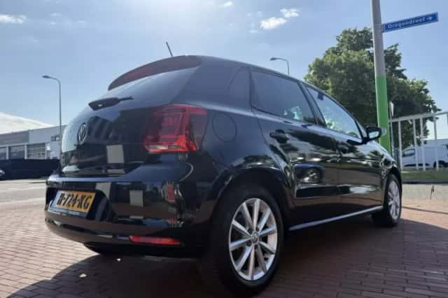 Volkswagen Polo (2016) thumbnail 4