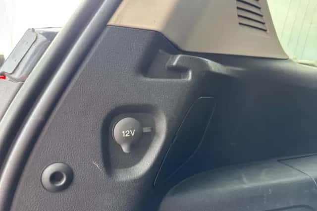 Ford S-Max (2012) thumbnail 3
