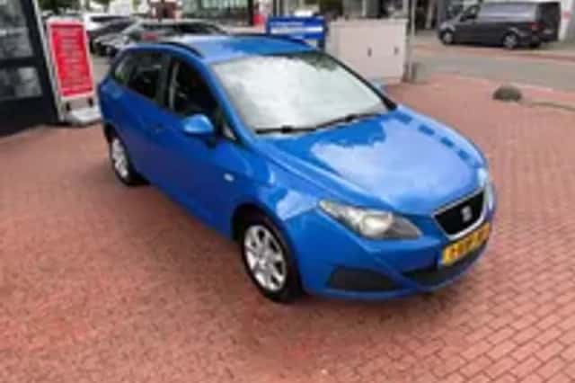 SEAT Ibiza (2011) thumbnail 3