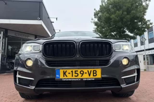BMW X5 (2017) thumbnail 5
