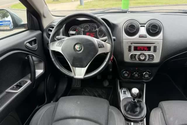 Alfa Romeo Mito (2011) thumbnail 6