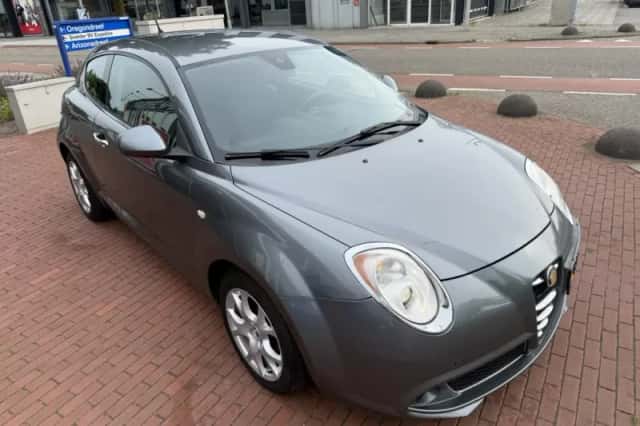 Alfa Romeo MiTo (2011) thumbnail 6