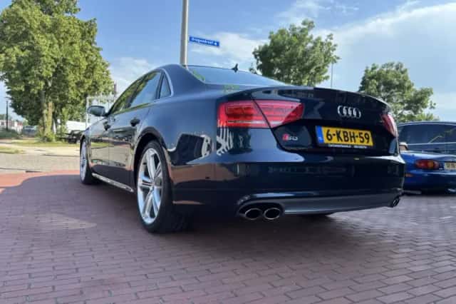 Audi S8 (2013) thumbnail 4