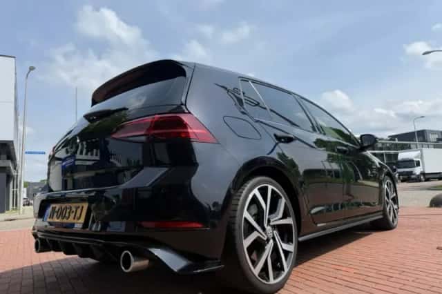 Volkswagen Golf (2019) thumbnail 4