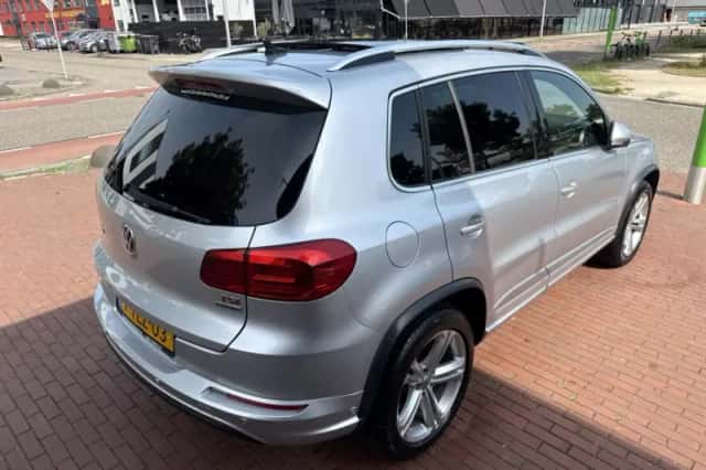 Volkswagen Tiguan (2014) thumbnail 4