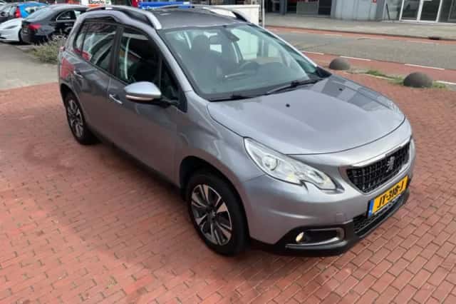 Peugeot 2008 (2016) thumbnail 6