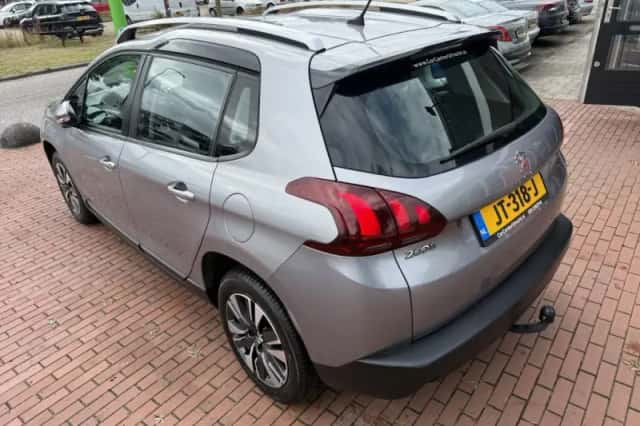 Peugeot 2008 (2016) thumbnail 6