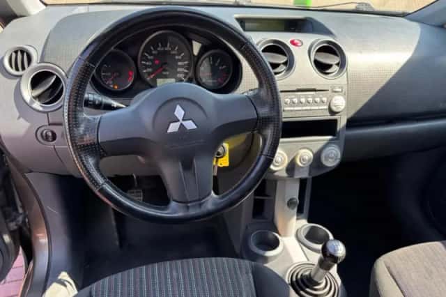 Mitsubishi Colt (2008) thumbnail 2