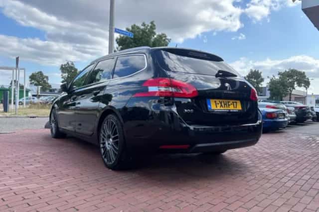 Peugeot 308 (2014) thumbnail 4