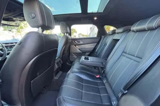 Land Rover Range Rover Velar (2017) thumbnail 6