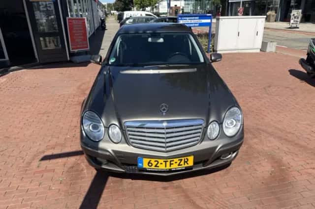 Mercedes-Benz E-Klasse (2006) thumbnail 5